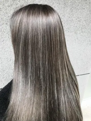 ロング カラー Eliss 堀江のヘアスタイル