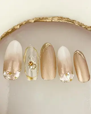 ネイル 新山 聖のネイルデザイン