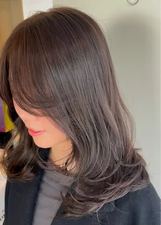 ロング カラー 艶ハイトーン‪‪🔆 ️️️安座間 希のヘアスタイル