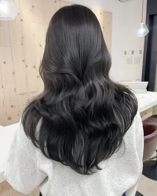 ロング カラー 新宿/韓国ヘア/ 髪質改善ストレートのヘアスタイル