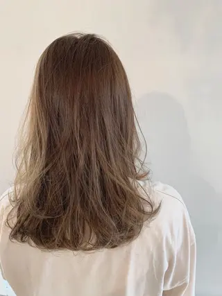 セミロング カラー パーマ ヘアアレンジ 加藤 綾華のヘアスタイル