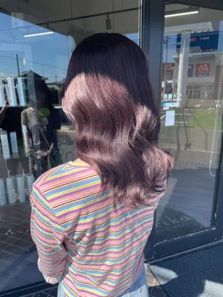 ミディアム カラー マキノ キョウカのヘアスタイル