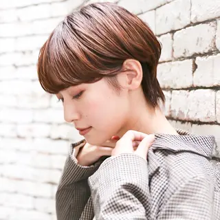 ショート ブリーチ特化🎖️ピ ンクカラー高橋さやかのヘアスタイル