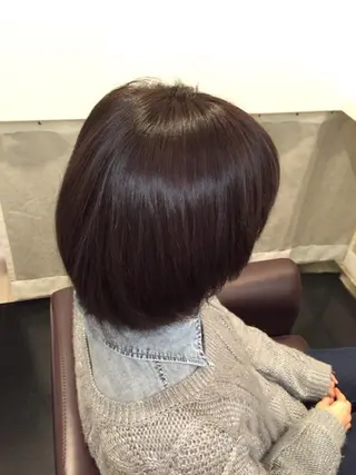 ショート カラー 菅井 敏樹のヘアスタイル