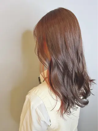 セミロング カラー 宮原 佳苗のヘアスタイル
