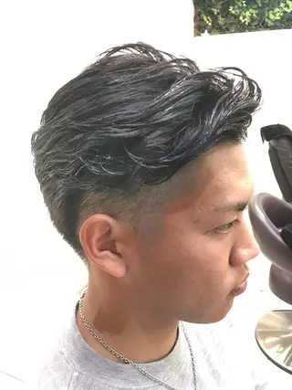 ショート メンズ 髪質改善/レイヤー/ 小顔/デザインのヘアスタイル
