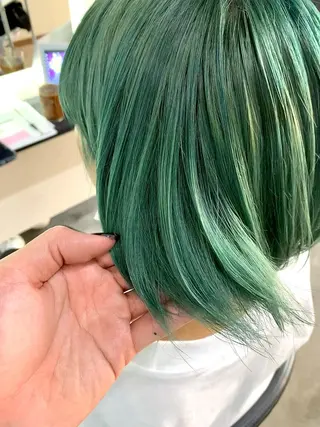 ショート カラー RAIA💎ケア ブリーチ＆パーマ💎のヘアスタイル
