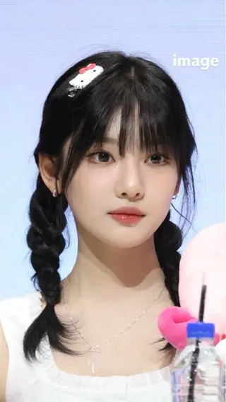 セミロング 中顔面短縮 顔まわり新田大翔のヘアスタイル