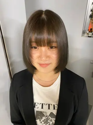 ショート Alter所属・MANA /レイヤー /暖色カラーのヘアスタイル