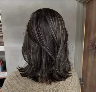 ロング カラー ハイトーンカラー RIRIKAのヘアスタイル