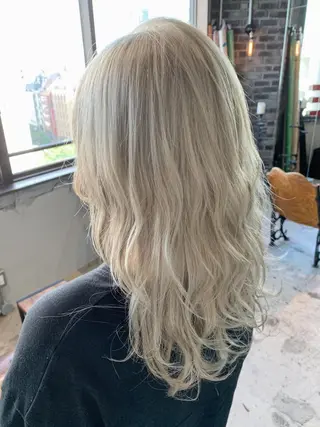 セミロング カラー 代表 中島貴志のヘアスタイル