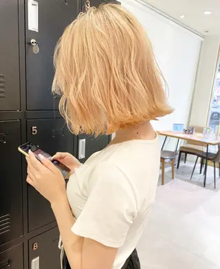 ショート カラー 顔まわり／髪質改 善／白髪ぼかし／中山のヘアスタイル