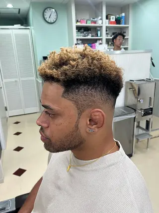 ショート barberspoint所属・💈フェードカット なす💈のヘアスタイル