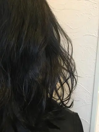ミディアム カラー パーマ ヘアアレンジ IVY villa Suzu.のヘアスタイル