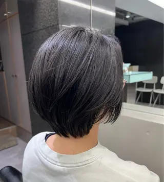 ショート 稲毛田 楓のヘアスタイル