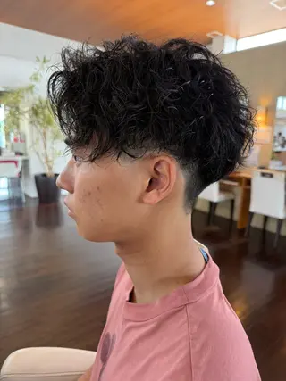ショート パーマ メンズ イーストハムネオ高木 亮人🌿のヘアスタイル