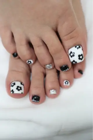 ネイル 石井 桃子のネイルデザイン