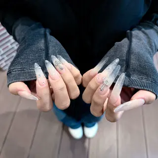 ネイル ENSalon 愛佳のネイルデザイン
