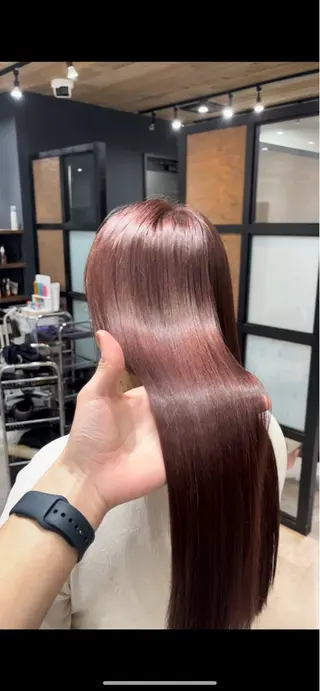 セミロング 朝5分でキマる艶髪 ／ヤマダのヘアスタイル