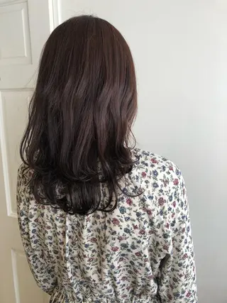 ミディアム カラー MIOベージュカラー 柔らかいカラーのヘアスタイル