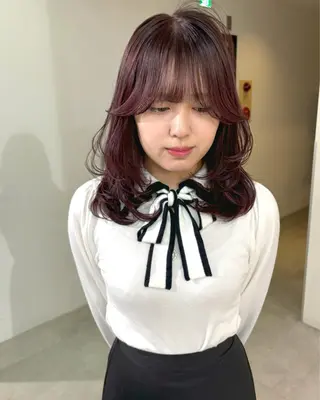 ロング カラー mizuki/ピンク ベージュ.レイヤーのヘアスタイル
