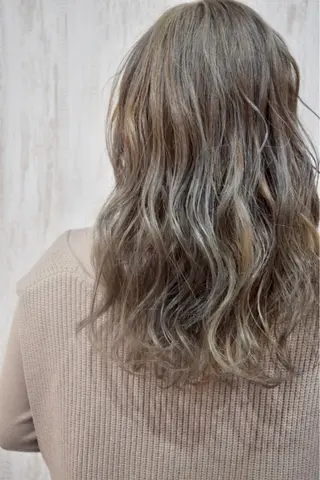 セミロング GATE. staffのヘアスタイル