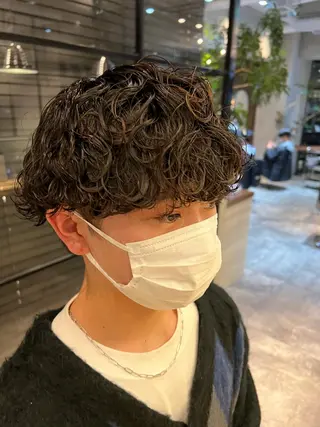 ショート パーマ メンズ 波巻きスパイラルパー マ/シャドウパーマ駿のヘアスタイル