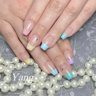 ネイル 🦋 Queenieのネイルデザイン