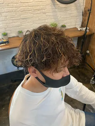 ショート カラー パーマ 髪質改善推し 巽のヘアスタイル