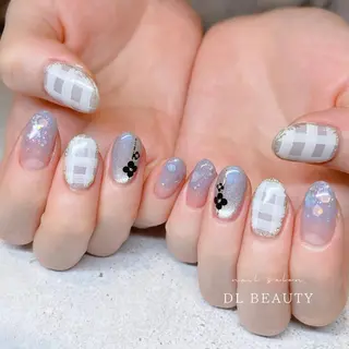 ネイル .. momoko🕊のネイルデザイン