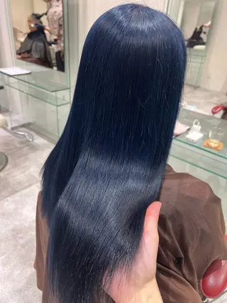 ロング 美髪矯正/髪質改善 /透明感ある艶カラーのヘアスタイル