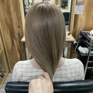 ロング FERIA梅田🖤 透明感カラー🎀のヘアスタイル