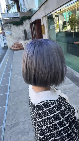 ショート カラー 🩶【推しハイトーン 】yuzu🩶のヘアスタイル