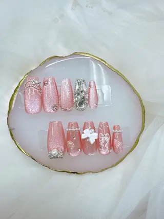 ネイル Queeens nailのネイルデザイン