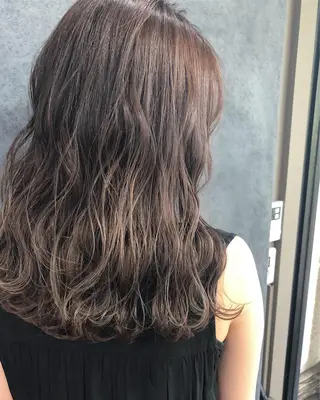 ロング カラー ヘアアレンジ メンズ キッズ ネイル マツエク・マツパ 透明感カラー🤎 ゆりのヘアスタイル