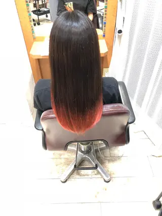 ロング カラー 100%髪質改善特化 TRUNSのヘアスタイル