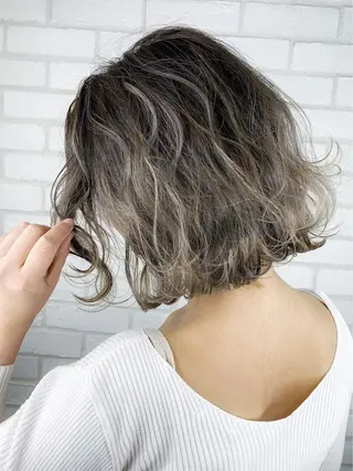 ショート カラー VIM hairおもろまち店のヘアスタイル