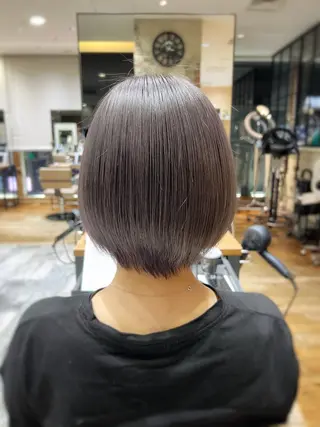 ショート カラー 💍新宿ショート 💍岩田莉奈のヘアスタイル