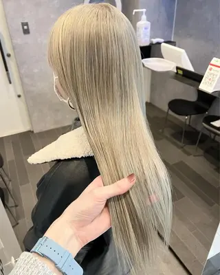 カラー SALOWIN栄 高須大貴のヘアスタイル