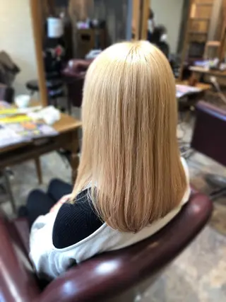 ロング みやもと まなみのヘアスタイル