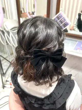 ミディアム 吉田 美悠のヘアスタイル