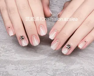 ネイル R inのネイルデザイン