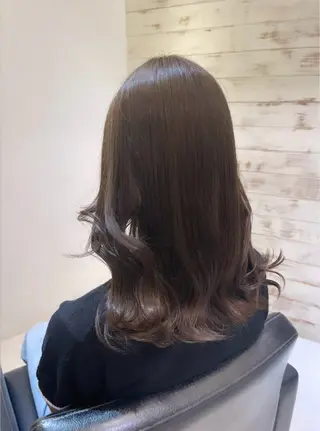 ミディアム カラー 赤み消し透明感カラー オオヤマのヘアスタイル