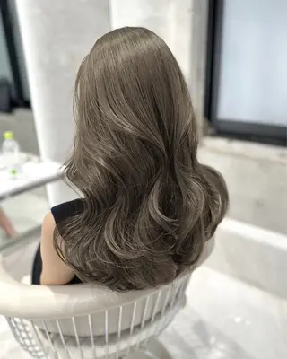 セミロング カラー ✨上品レディーなヘア スタイルへ✨髙木諒也のヘアスタイル
