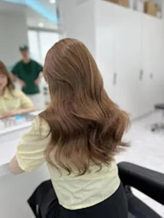カラー official TUNE銀座🪞🪽のヘアスタイル