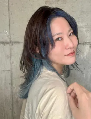セミロング カラー 派手髪デザインカラー ヒロカのヘアスタイル