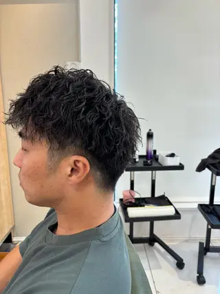 パーマ メンズ 温水 愛華のヘアスタイル