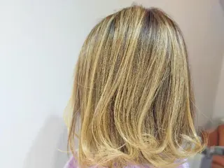 ミディアム Culumi クルミ 松井照雄/梅田茶屋町のヘアスタイル