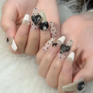ネイル LAVISH nanamiのネイルデザイン
