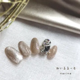 ネイル NAILST Naomiのネイルデザイン
